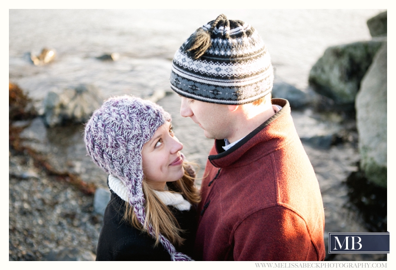 Kennebunkport-Maine-Engagement-Photographer-Melissa-Beck_0006.jpg stocking hats on the beach kennebunkport